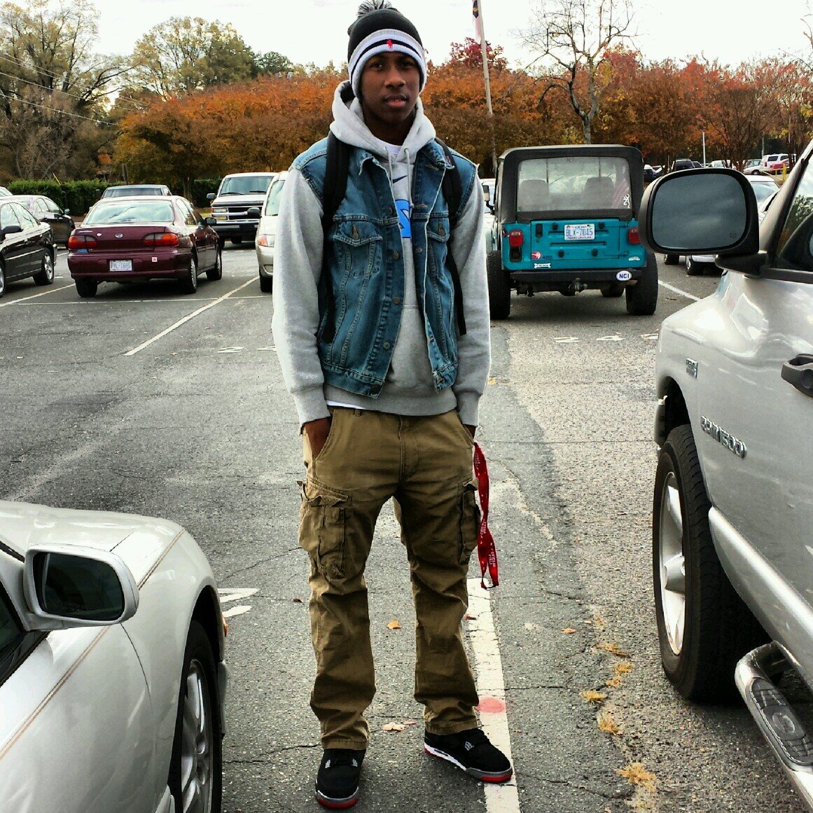 Hooper 17 years young. Insta:Og_Swoosh kik:_WhoKilledKenny Snap:kennethxjr