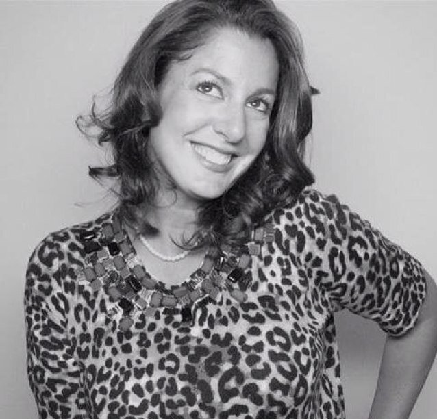 Full time NY event designer & planner. Part time dreamer. Love to celebrate life, share a laugh and be the go to party girl to help make it happen!