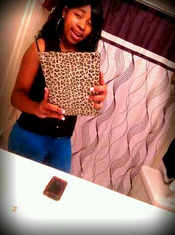 ✌ ' Wassup Nee Here!
I'm real cool. Just living my life. 
I LOVE Yo Gotti && Future✨ . I say wat I mean & I mean what I say :)