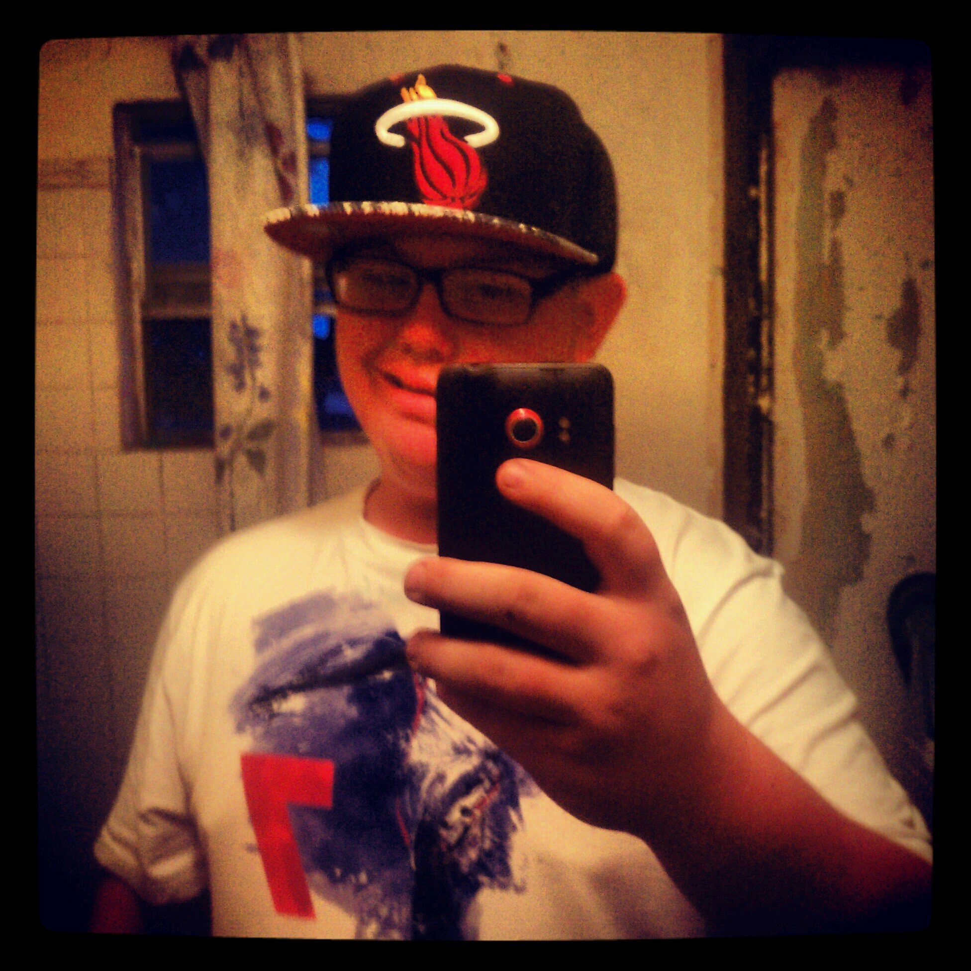 crookedeyefool's profile picture. 