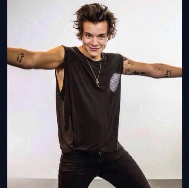 hazzazarryugh1's profile picture. PLEASE FOLLOW @craicspotato COS I JUST GOT YOU SOME FREE FOLLOW IF NOT FOLLOW @craicspotato I'LL UNFOLLOW THANKYOU SO MUCH SWEETHEART!!