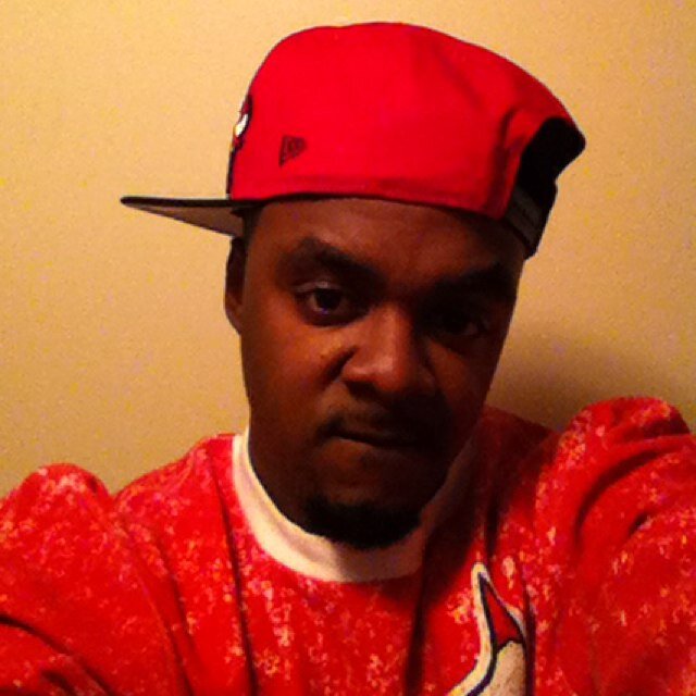 Rapper/ Song writer for booking/features hit my email 5slime90@gmail.com check out my music on revebnation/yungswagg90 #Teamswagg #NFG (no flex gang)