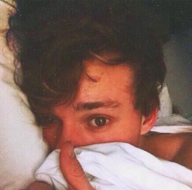 Hi im now @tbhfandoms so follow me there (: x