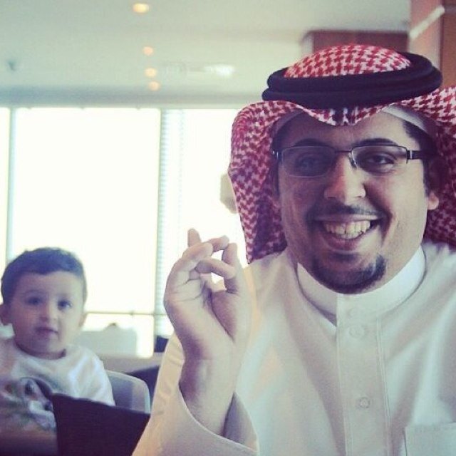 مهندس كيميائي.. طبقت بعض مما تعلمته في حياتي.. مزجت بعض الصفات لأكون ذاتي..