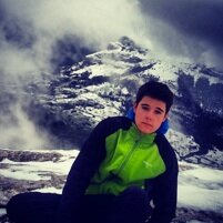 Estudiante de Periodismo. Vivir la vida. Con el tiempo, todo llega. Cada uno recoge lo que siembra. El respeto como prioridad.
¿La radio? De lo mejor que hay...