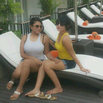 khusus cewek lesbian yang bisa diajak came sex,alergi cowok