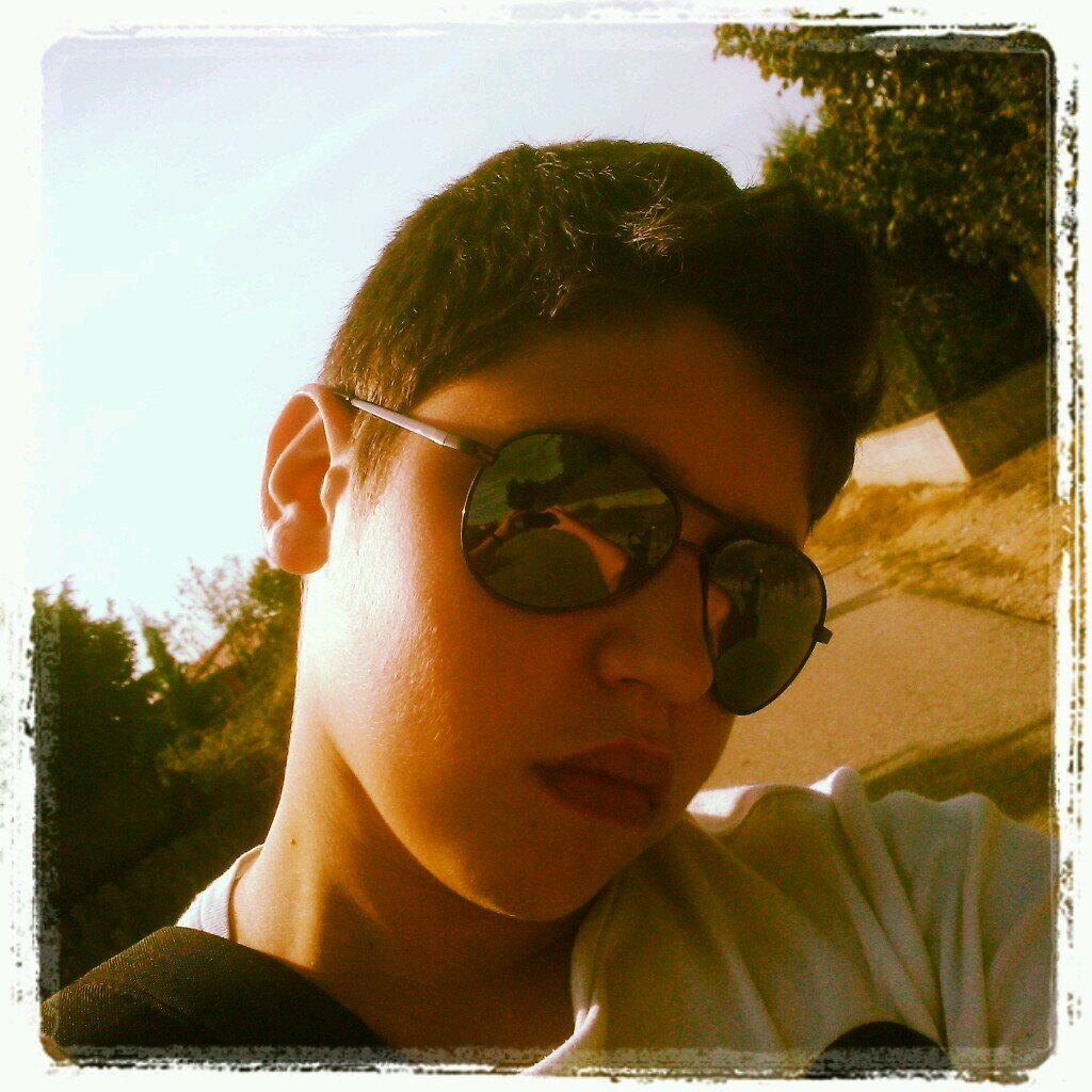 totony69510's profile picture. 