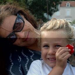 elimughini's profile picture. iperattiva, madre, curiosa