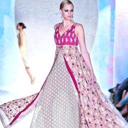 Online Shop for Elegant Dresses, Jewellery, Sandals, Bags and Scarves. (England)