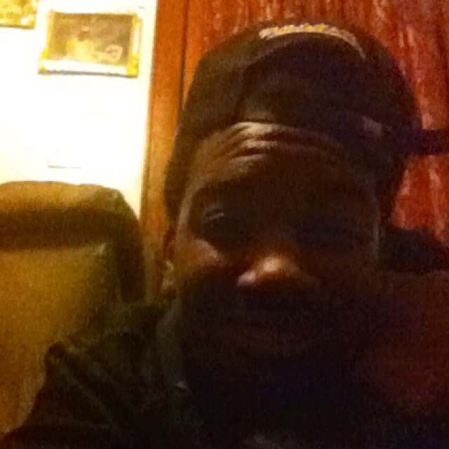 i play basketball , follow me and ill follw back :)