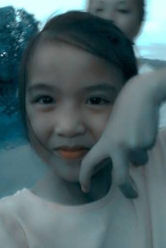 ☆ it's free to follow me and i will follow you back :) 
by : jeyesle shawna .. 
it's free to be friend with me.. 3
