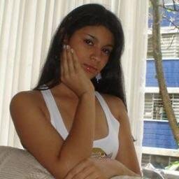 Sou muito amiga, descontraida e odeio falsidade. Me siga que sigo também na hora.... Bjs e me add também no Foursquare https://t.co/w3HfuUP9Ne