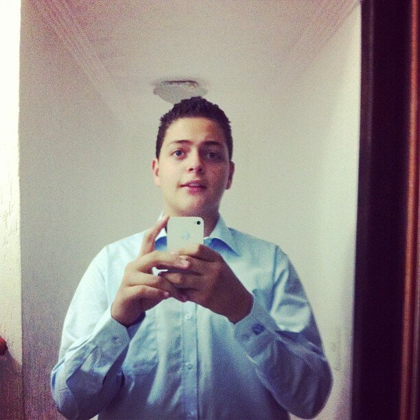 Tenho 15 anos sou um garoto que tem muito azar mais corro atras das coisas que eu quero, moro em São paulo #Follow -Me#