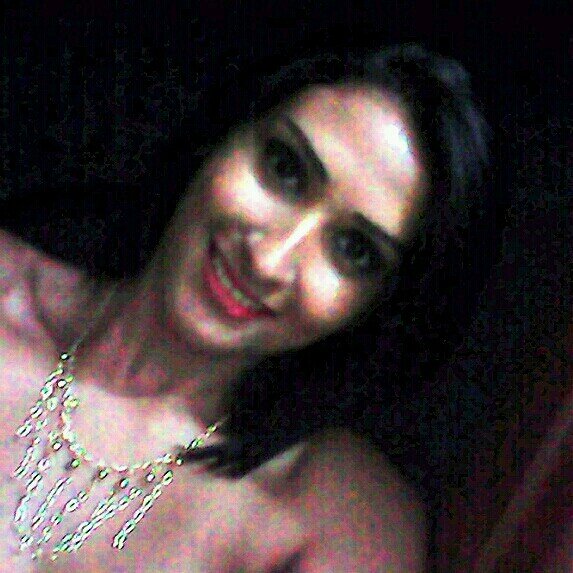 thayna_filippin's profile picture. Seja feliz . :-)