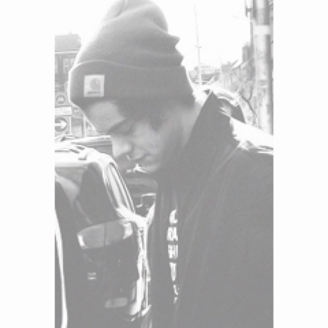 idcimstrong's profile picture. saved for @glassheartlouis