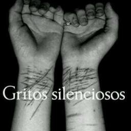 Tú, sí tú, llámame Juarkis, anda. Gracias Kidrauhl, gracias Germán. Grasa y sangre. Cuenta anónima, escondiéndome de ellos. http://t.co/xRRjgzQ9Ua