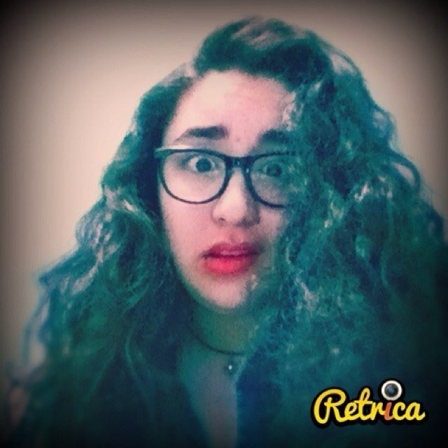 Hola :3 .....Soy risueña, amable, cariñosa, amorosa y tierna.*-* Me encanta mucho la música, ver películas, estar rodeada de mis amigos/as y salir......