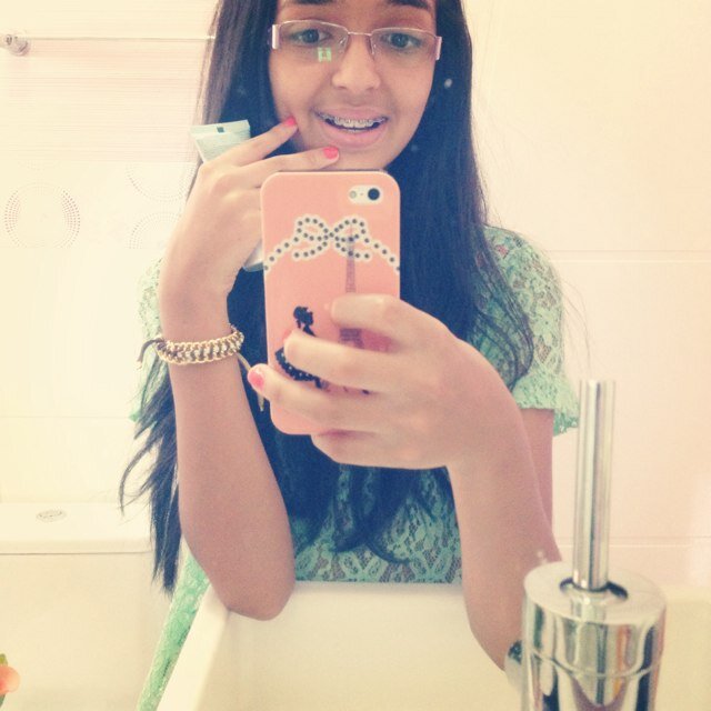 One direction! Minha idade não defini minha maturidade ! #love family and friends ! ❤️ uma garota que sua vida está desajustada ! Quero pizza *w*