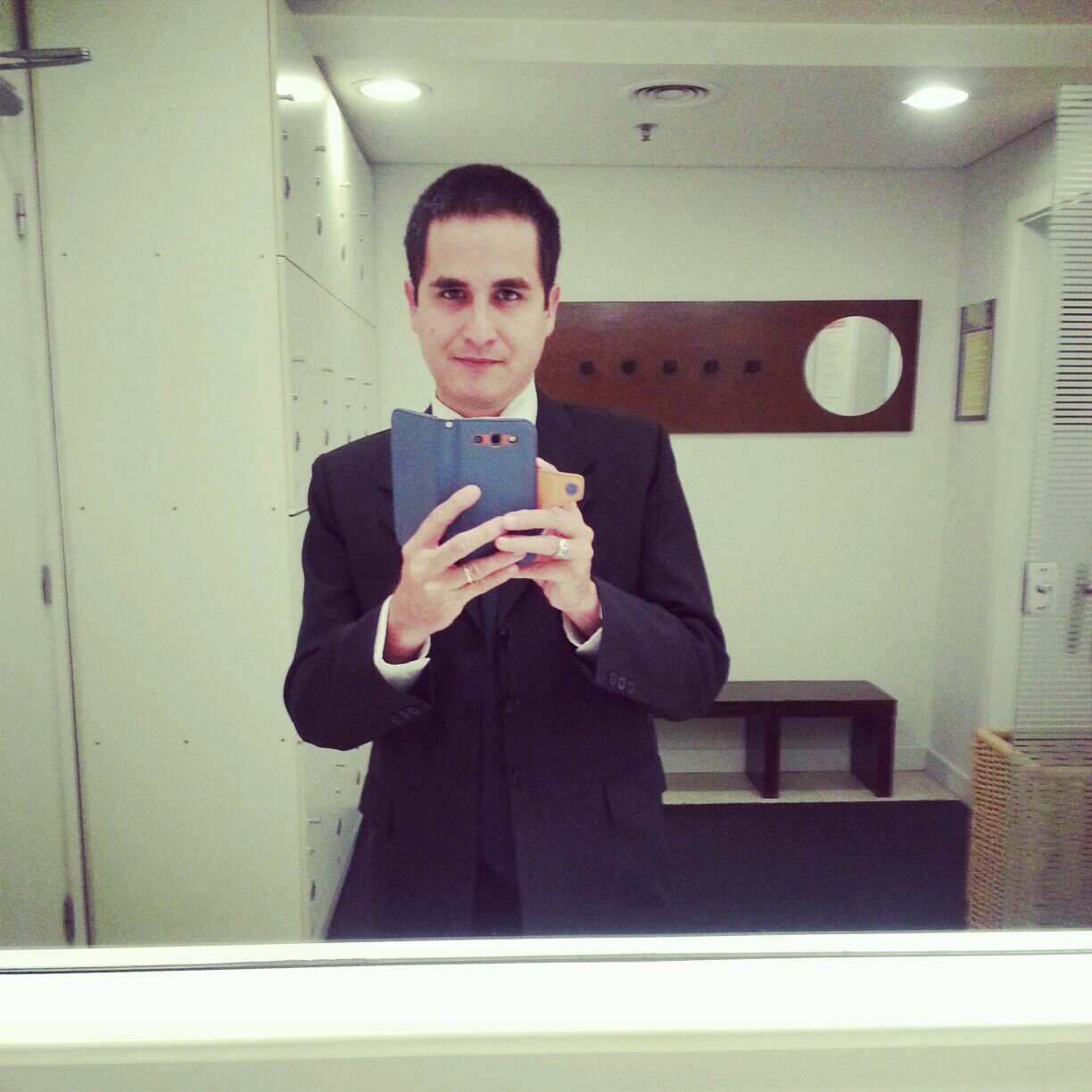 agregame al Facebook https://t.co/j8zRUJ4Hh5 y al Instagram @angeluspy