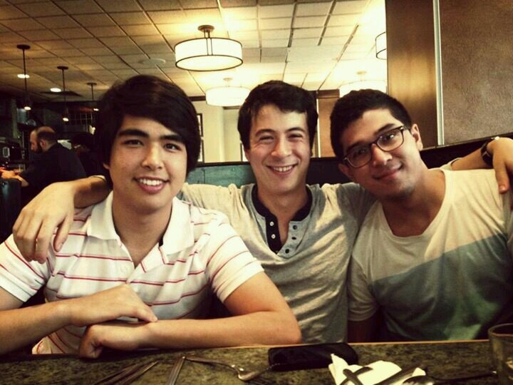 jaimev270's profile picture. a shout out into the void