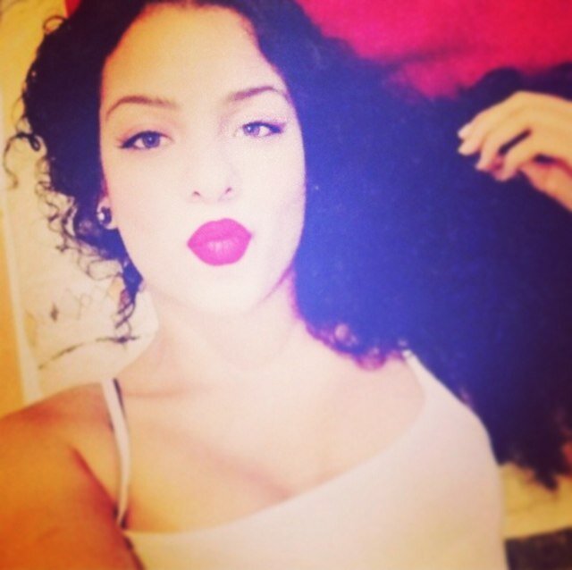 - insta; lyshajess_
- latina from colombia.