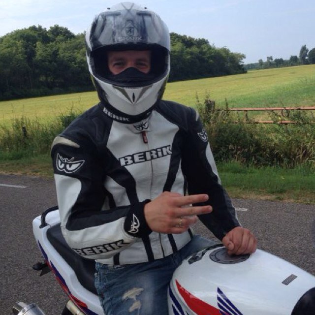 @kirstenhartje_x ❤️❤️