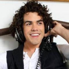 Então, sabe aquela voz que te encanta e te deixa feliz ? É a sua Sam