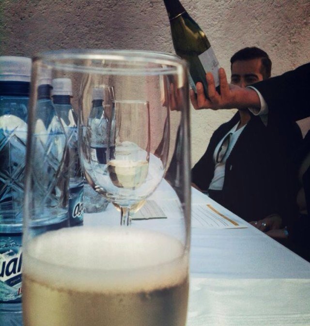 Vino, Playa y Sol... algo más?