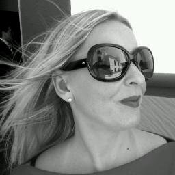 Webmasters| #Blogger| #MarketingViral| #MarketingDigital| Growth Hacking| #CommunityManager| Siempre aprendiendo| Viajar es mi pasión ♥ ☺