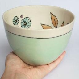 Ceramic artist, textile enthusiast, & floral obsessor.