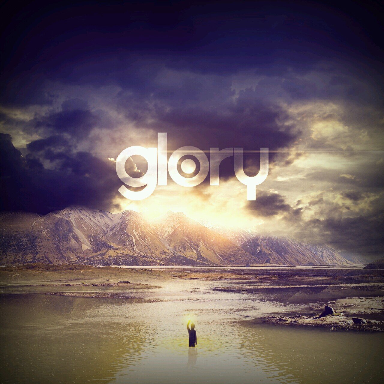 Young Indie Rock / Pop Band - gloryukband@gmail.com
Influences by The Smiths, The Stone Roses, Miles Kane, The Beatles, Oasis, Jam, Kinks, 1975, La's