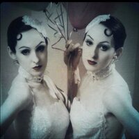 Barbara Ann and Vera Duffy (@poubelletwins) 's Twitter Profile