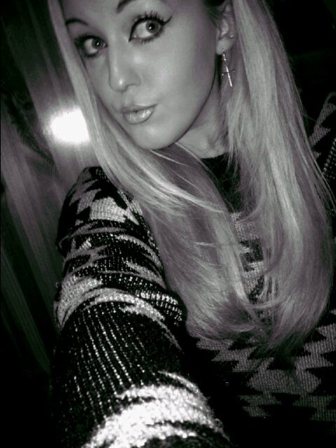 Instagram - rachelbethx