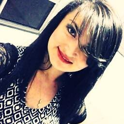 sou o seu colorido#nesse seu mundinho preto e branco*