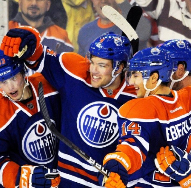 The Official Edmonton Oilers Die Hards Twitter Account. 5 Time Stanley Cup Champs. #LetsGoOilers