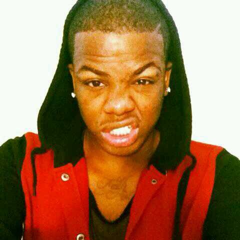I'M A TRENDING TOPIC AND YOUR A FACEBOOK STATUS.
#team ChildOfGod
#team Professional Dancer
#team Vocalist
#team Songwriter 
THE PRINCE HAS SPOKEN