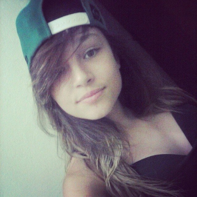 15 Anoos, Paulinia SP, Solteira.
Face;https://t.co/axFwpx9Miz 
Instagram;http://t.co/XeUEOrVcl5 
WhatsApp:1999301-5298