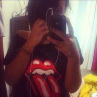 Mas ela quer o sol, a lua, a madrugada...
Instagtram:bubbbbass 
Se liga tio aq e SP