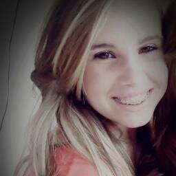 Para quê levar a vida tão a sério, se a vida é uma alucinante aventura da qual jamais sairemos vivos...
