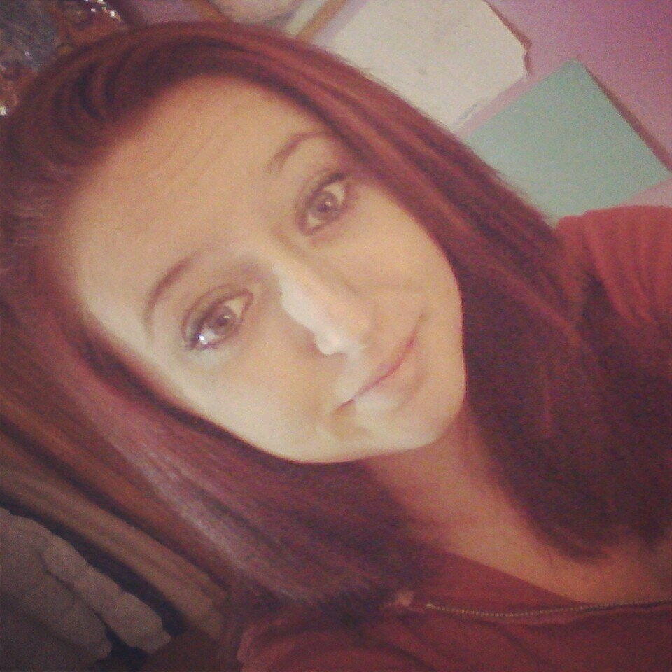 I like to do All Star Cheerleading, dirt biking, horse back riding, and girls boxing ♡♥♡♥♡ im 16... Go to D-Y high school :)