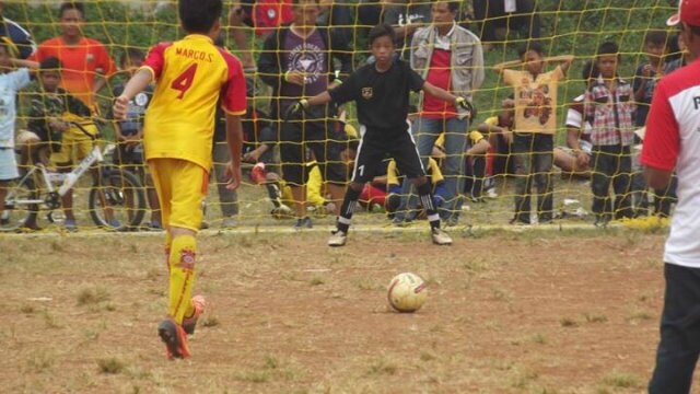 SISWA SMPN 6|cita cita membela timnas indonesia|♥riska diniansyah♥