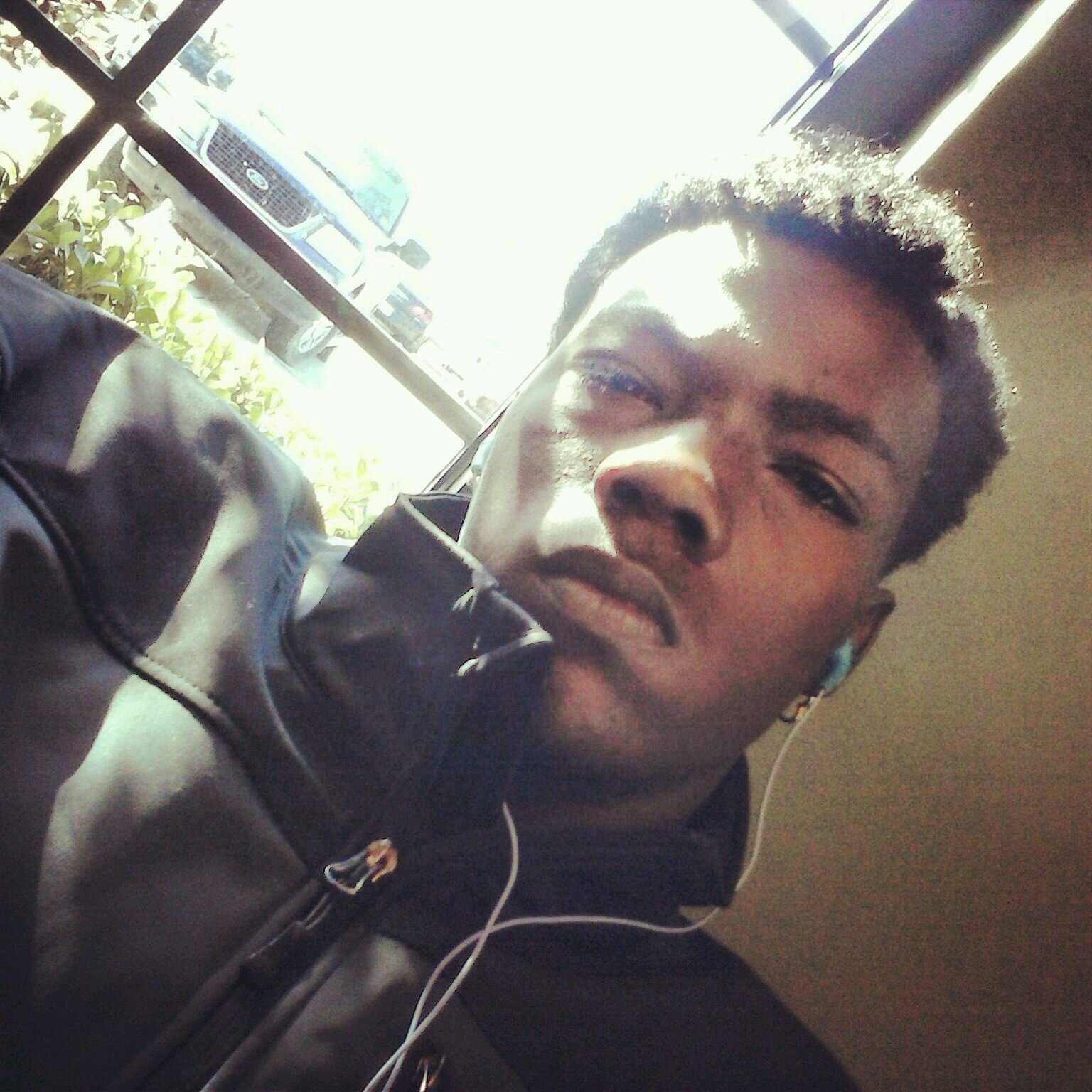 Fuck u, ha and your niggia ight really dnt care i was smoking dat erb CLASS 2K14