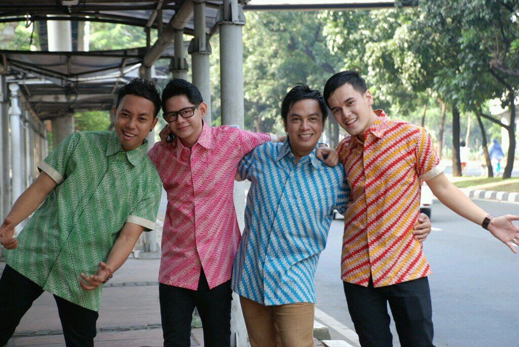 Kami melengkapi penampilan anda yang dinamis 

Text Us via: WA-Line 08124274737