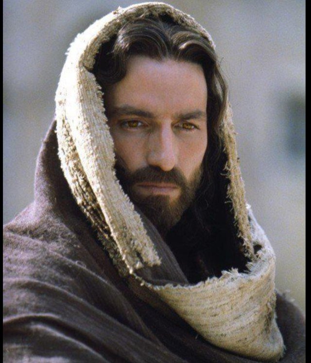 Somos gente llevando la palabra de Dios a todas partes, Somos gente que tenemos la Fe puesta en Cristo ¿Y tú, eres de nosotros? ¡SIGUENOS! @manolosr01