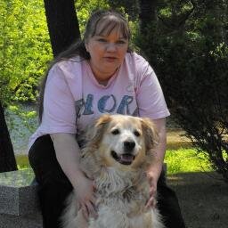 Loves Animals, Trains dogs,Writer, Amateur Chef,Loves music