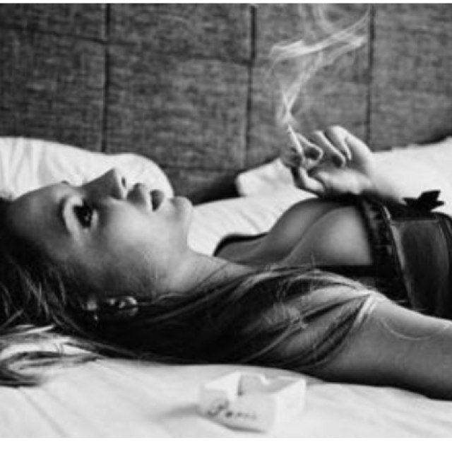 hopelesslylostt's profile picture. sad.broken.