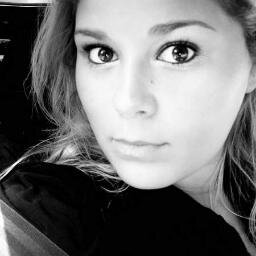 I am professional pianist but I love video streaming, Twitcam and livestream