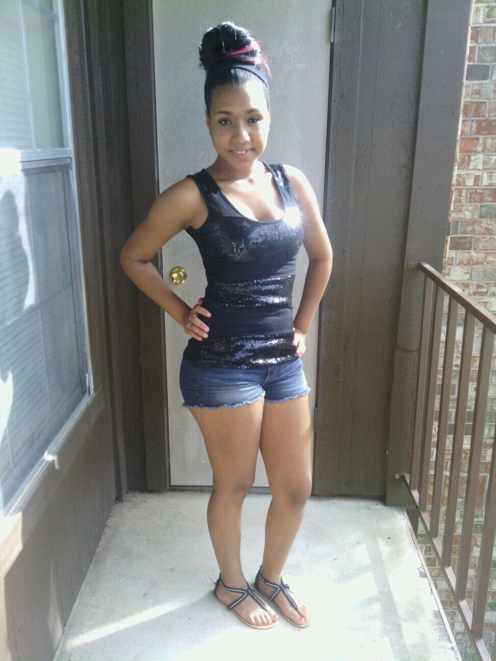 17. MyHeartBelongsTooMe | Class15 ' | Bestfriend @Lynn_Stephanie1 | IG:@ImJustEbony | FollowMe i FollowBack (: | Freeport , Tx !