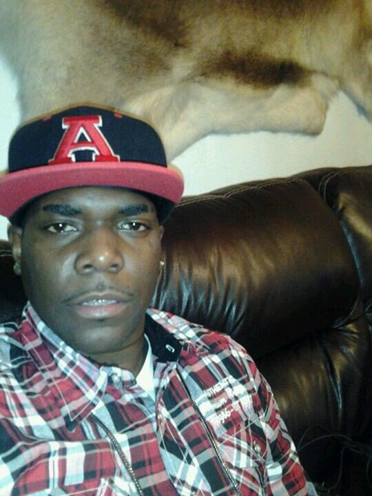 Official Twitter of Young-Felon #290west-BlockMoney Ent @4bigrick protégé For Booking, Features, etc Chicagosick@gmail.com 312-999-8500