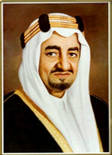 ‏انا مجرد شخص يحمل له اجروح / ماني بفاضي احمل اجروح غيري

( رجل أعمال  تغريداتي لا تعبر عني بالمطلق
